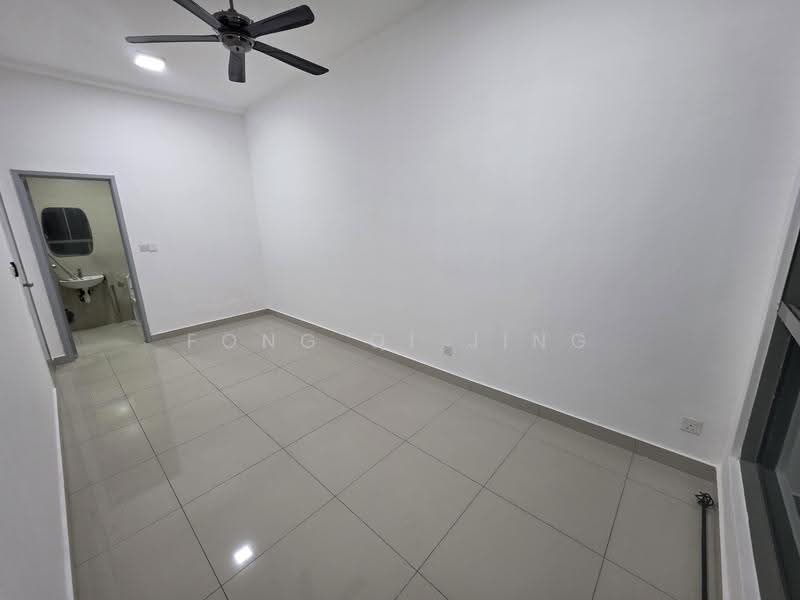 Service Residence for Sale at Cybersquare - Fong Qi Jing - Interior - PropertyGuru.com.my