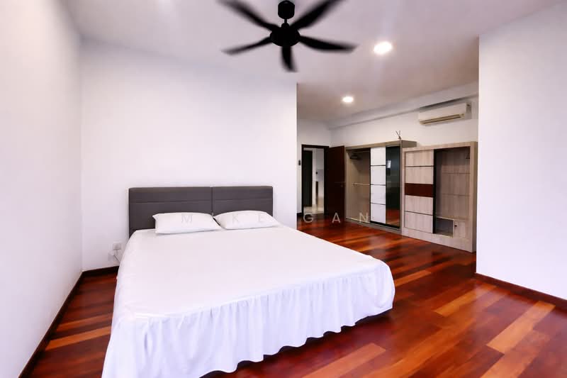 Condominium for Rent at Paraiso Residence @ The Earth - Mike Gan - Bedroom - PropertyGuru.com.my