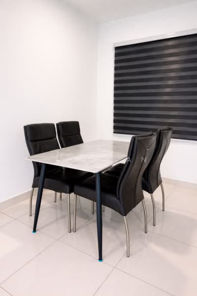 Condominium for Rent at Paraiso Residence @ The Earth - Mike Gan - Dining Room - PropertyGuru.com.my