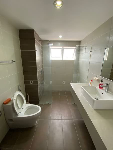 Condominium for Rent at Paraiso Residence @ The Earth - Mike Gan - Bathroom - PropertyGuru.com.my