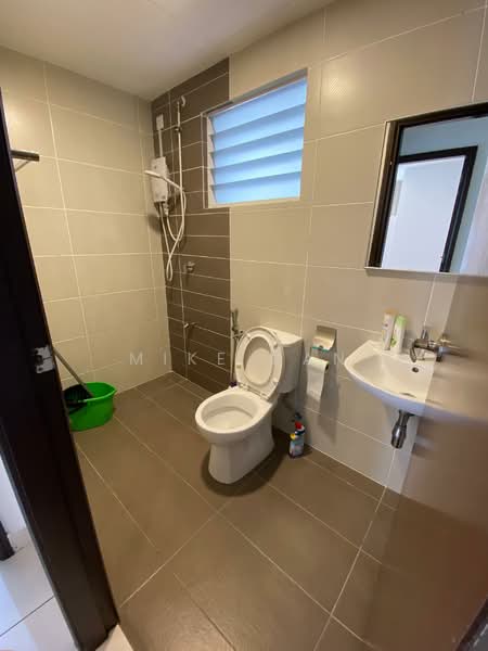 Condominium for Rent at Paraiso Residence @ The Earth - Mike Gan - Bathroom - PropertyGuru.com.my