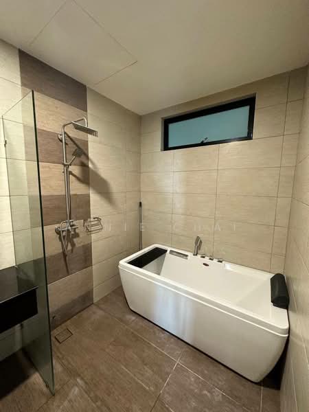 Service Residence for Sale at Molek Regency - Annie Chai - Bathroom - PropertyGuru.com.my