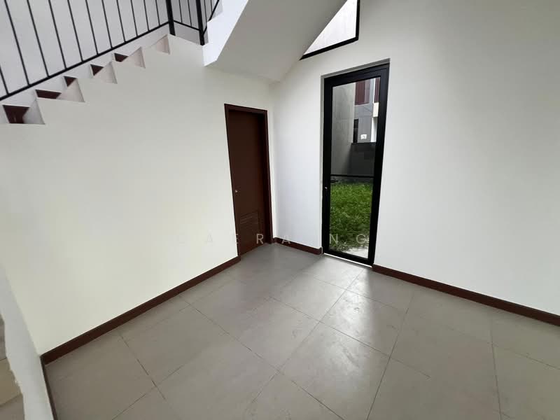 2-storey Terraced House for Sale in Puteri Harbour (Iskandar Puteri (Nusajaya)) - Caera Ng - Entrance - PropertyGuru.com.my