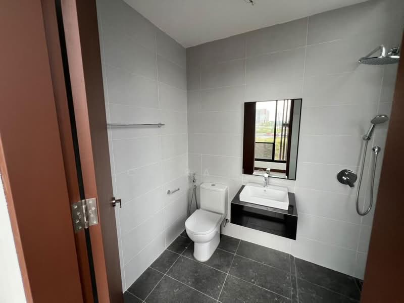 2-storey Terraced House for Sale in Puteri Harbour (Iskandar Puteri (Nusajaya)) - Caera Ng - Bathroom - PropertyGuru.com.my