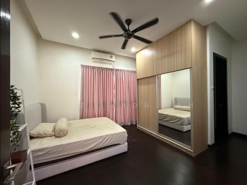 Rumah Teres untuk Dijual di Denai Alam (Shah Alam) - Fauzi Abdullah - Bedroom - PropertyGuru.com.my