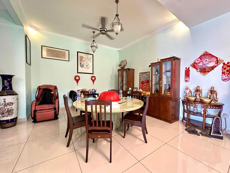 Bungalow for Sale in Bandar Putra (Kulai) - Shi Ting - Dining Room - PropertyGuru.com.my