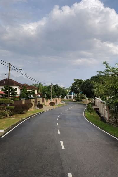 Bungalow for Sale in Bandar Putra (Kulai) - Shi Ting - Exterior - PropertyGuru.com.my