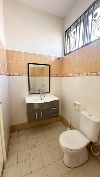 Rumah Teres 2 Tingkat untuk Dijual di Sepang (Selangor) - Tengku June Tengku Mamat - Bathroom - PropertyGuru.com.my