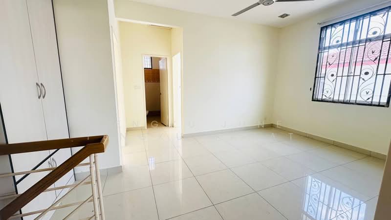 Rumah Teres 2 Tingkat untuk Dijual di Sepang (Selangor) - Tengku June Tengku Mamat - Interior - PropertyGuru.com.my
