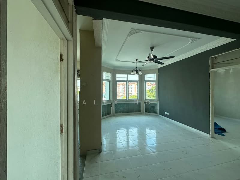 Apartment for Sale at Pangsapuri Tanjung Tokong - Alex Ho - Living Room - PropertyGuru.com.my