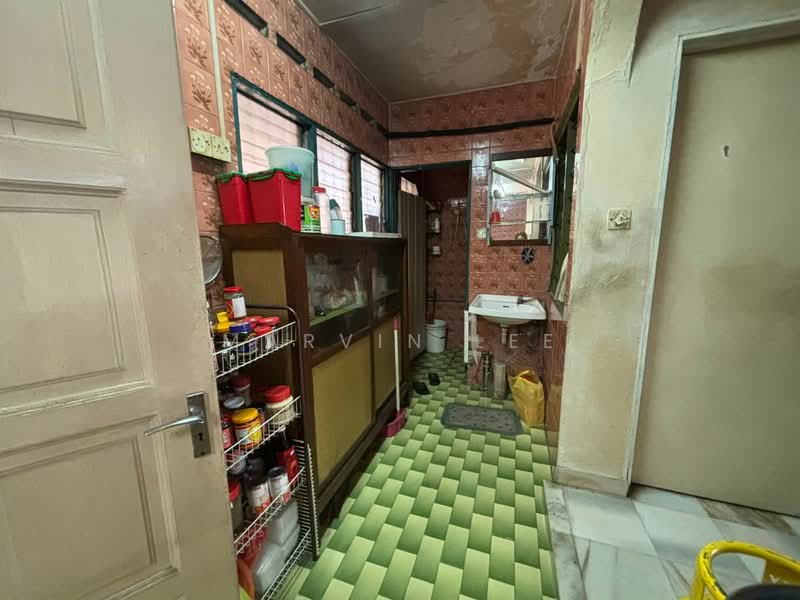 Rumah Teres untuk Dijual di Taman Kok Lian (Jalan Kuching) - Marvin Lee - Kitchen - PropertyGuru.com.my