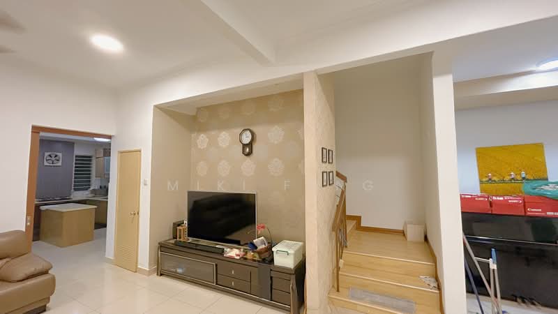 Rumah Teres untuk Dijual di Kota Kemuning (Shah Alam) - Miki Fong - Living Room - PropertyGuru.com.my