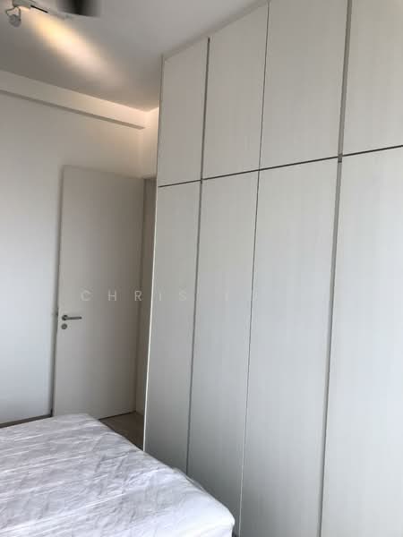 Service Residence for Sale at Southbank Residence - Chris Yong - Master Bedroom Customed Wardrobe - PropertyGuru.com.my