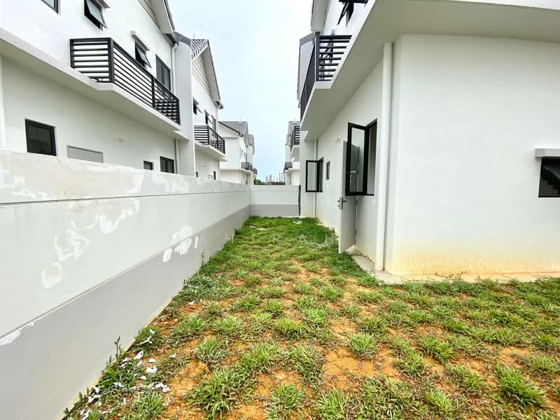 Semi-Detached House for Sale in Cyber 10 (Cyberjaya) - Mahirah . - Exterior - PropertyGuru.com.my