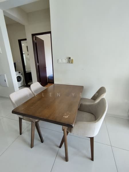 Condominium for Rent at Bay Point @ Country Garden Danga Bay - Ellen Yeap - Dining Room - PropertyGuru.com.my