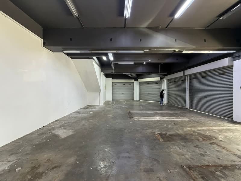 For Sale - Taman University 3 Storey Shoplot