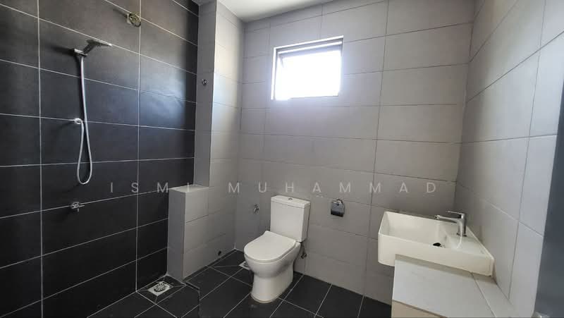 Rumah Teres 2 Tingkat untuk Dijual di Seremban (Negeri Sembilan) - Ismi Muhammad - Bathroom - PropertyGuru.com.my