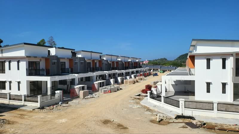 Rumah Teres 2 Tingkat untuk Dijual di Seremban (Negeri Sembilan) - Ismi Muhammad - Exterior - PropertyGuru.com.my