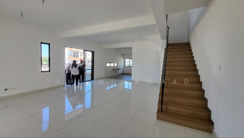 Rumah Teres 2 Tingkat untuk Dijual di Seremban (Negeri Sembilan) - Ismi Muhammad - Living Room - PropertyGuru.com.my