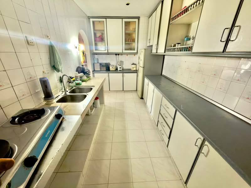 Kondominium untuk Dijual di Le Jardine Condominium - Azrul Ismail - Kitchen - PropertyGuru.com.my