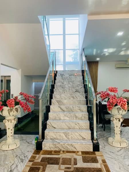 Bungalow for Sale in Ampang Jaya (Ampang) - Jaden Yap - Entrance - PropertyGuru.com.my