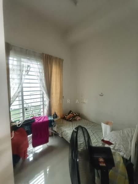 2-storey Terraced House for Sale in Taman Saujana Ampang (Ampang) - Mahirah . - Bedroom - PropertyGuru.com.my