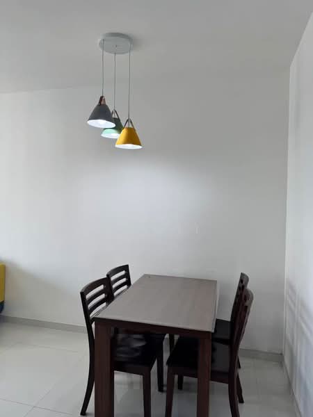 Pangsapuri untuk Disewa di Starview Bay @ Forest City - Xue Li - Dining Room - PropertyGuru.com.my