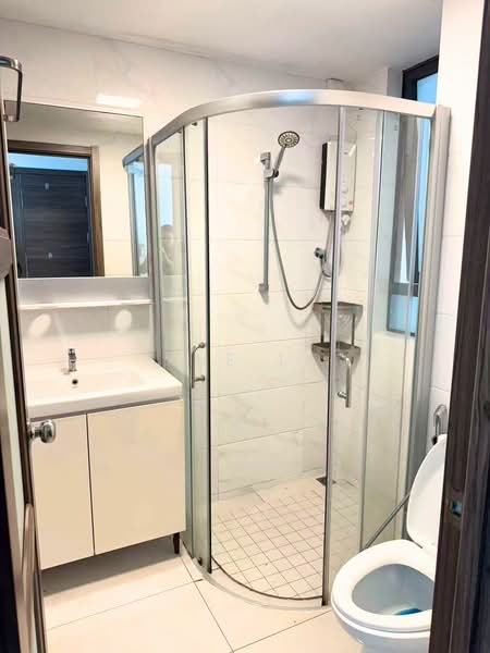Apartment for Rent at Starview Bay @ Forest City - Xue Li - Bathroom - PropertyGuru.com.my