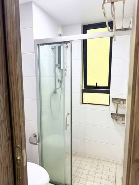Apartment for Rent at Starview Bay @ Forest City - Xue Li - Bathroom - PropertyGuru.com.my