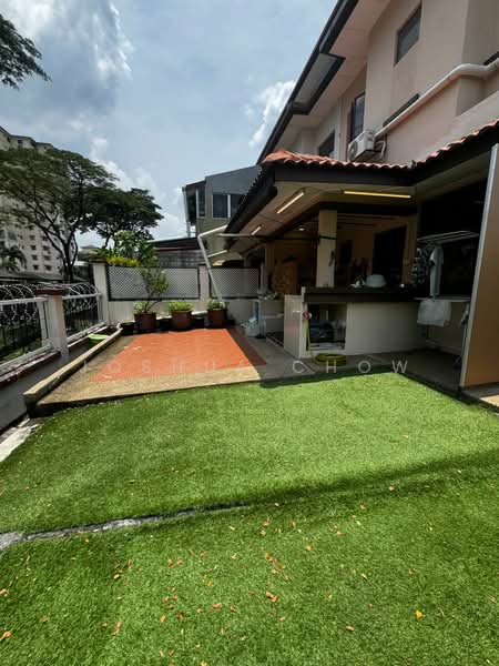 Rumah Teres untuk Dijual di KL City Centre (Kuala Lumpur) - Joshua Chow - Exterior - PropertyGuru.com.my