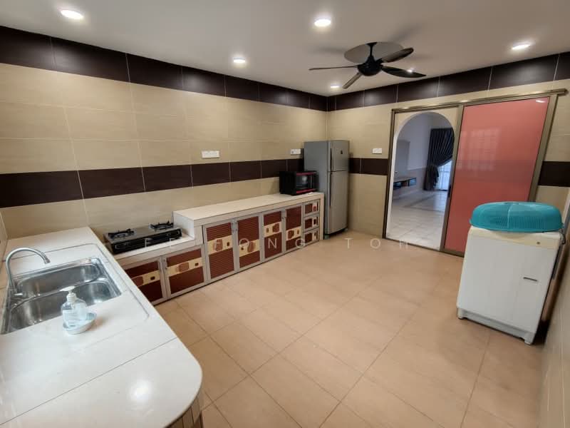 2-storey Terraced House for Sale in Taman Nusa Perintis (Iskandar Puteri (Nusajaya)) - Ee Fong Toh - Kitchen - PropertyGuru.com.my