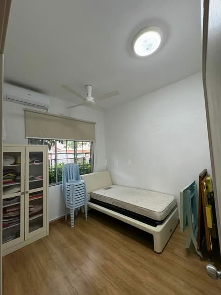 Rumah Berkembar untuk Dijual di Taman Pelangi Indah (Ulu Tiram) - Chew Jia Jia - Bedroom - PropertyGuru.com.my