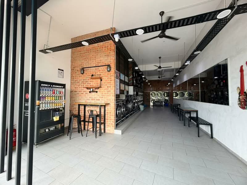 Shop / Office for Sale in Bandar Seri Alam (Masai) - Sze Lee - Interior - PropertyGuru.com.my