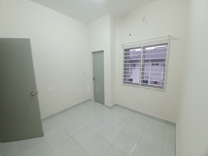 2-storey Terraced House for Sale in Puncak Alam (Selangor) - Michelle Tan - PropertyGuru.com.my