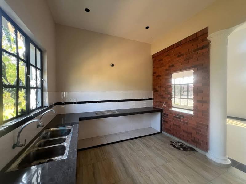 Bungalow for Sale in Kampung Anak Air (Kuantan) - Idham Che'Ali - Kitchen - PropertyGuru.com.my