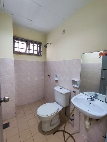 Apartment for Sale at Desa Saujana - Amy Chin - Bathroom - PropertyGuru.com.my