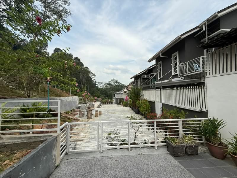 Rumah Berkembar untuk Dijual di One Sierra (Selayang) - MY Loh - Exterior - PropertyGuru.com.my