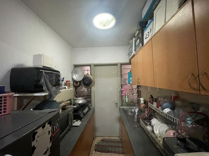 Apartment for Sale at Apartment Bayu - Farhan Rafael - Kitchen - PropertyGuru.com.my
