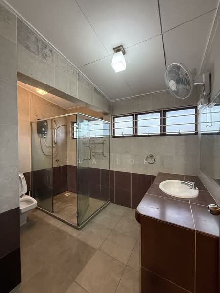 Rumah Teres 2 Tingkat untuk Disewa di Bangsar (Kuala Lumpur) - Eva Loh - Bathroom - PropertyGuru.com.my