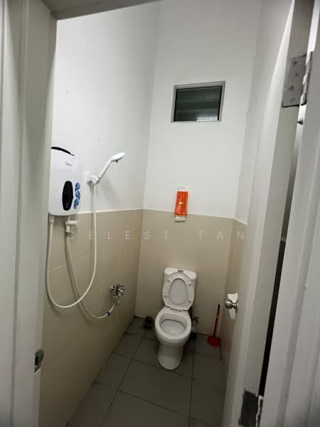 Shop for Sale in Taman Sierra Perdana (Masai) - Celest Tan - Bathroom - PropertyGuru.com.my