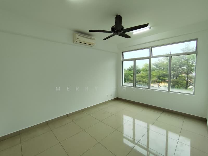 Apartment for Sale at East Bay (Seri Bayan) - Merry Chua - Bedroom - PropertyGuru.com.my
