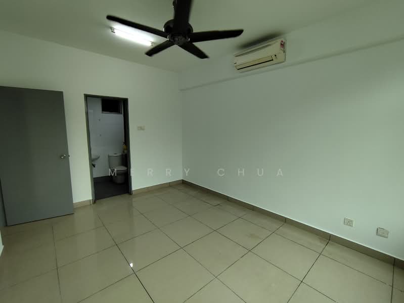 Apartment for Sale at East Bay (Seri Bayan) - Merry Chua - Bedroom - PropertyGuru.com.my