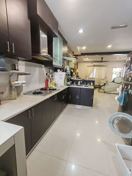 Rumah Teres 2 Tingkat untuk Dijual di Taman Setia Indah (Tebrau) - Chew Jia Jia - Kitchen - PropertyGuru.com.my