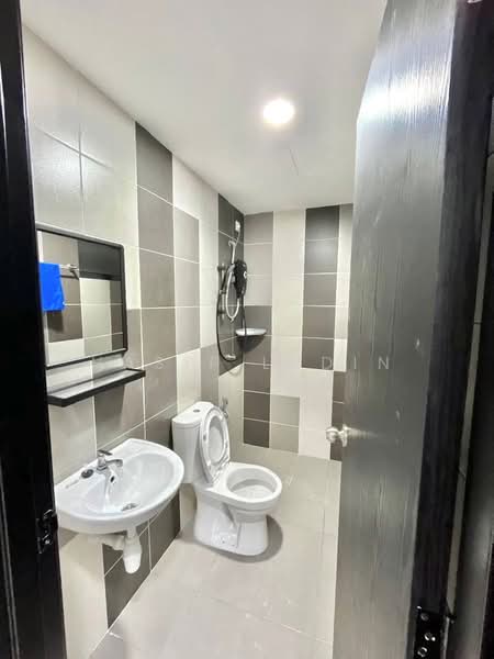 Service Residence for Rent at Residensi Mutiara Kajang 2 - Hasif Ludin - Bathroom - PropertyGuru.com.my