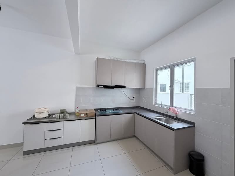 2-storey Terraced House for Rent in Bandar Rimbayu (Telok Panglima Garang) - Alex Tong - Kitchen - PropertyGuru.com.my