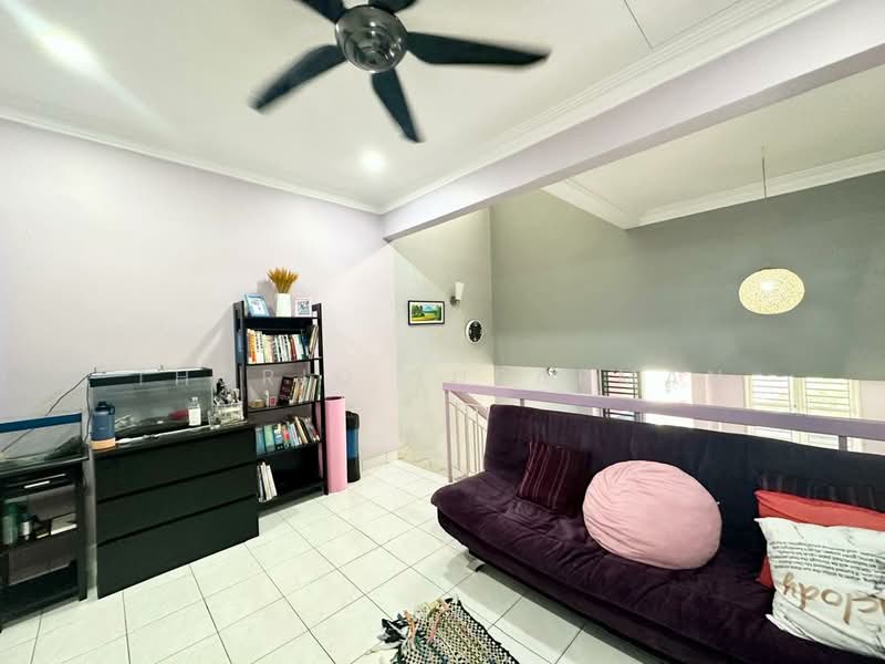 2.5-storey Terraced House for Sale in Batu Caves (Selangor) - Thoriq Suparman - Living Room - PropertyGuru.com.my