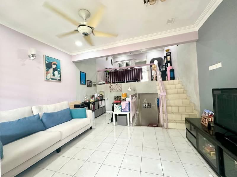 2.5-storey Terraced House for Sale in Batu Caves (Selangor) - Thoriq Suparman - Living Room - PropertyGuru.com.my