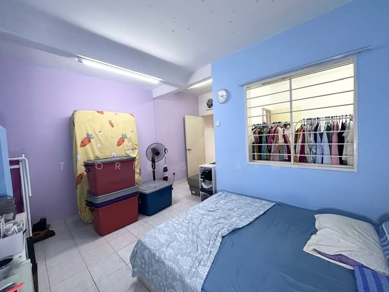 2.5-storey Terraced House for Sale in Batu Caves (Selangor) - Thoriq Suparman - Bedroom - PropertyGuru.com.my