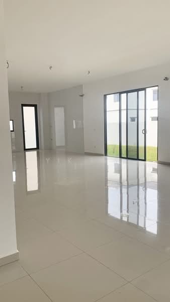 Rumah Kluster untuk Dijual di Eco Spring (Johor Bahru) - Yik Tat - Living Room - PropertyGuru.com.my