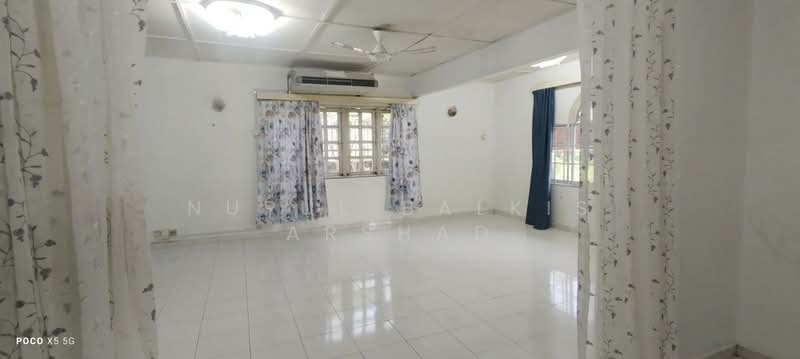 Rumah Banglo untuk Dijual di Kampung Tunku (Petaling Jaya) - Nurul Balkis Arshad - Living Room - PropertyGuru.com.my